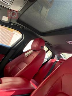 جاكوار XE